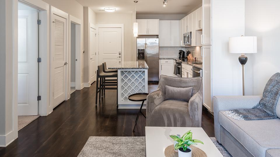 Rent Berkshire Dilworth 0563 in Charlotte, NC Landing